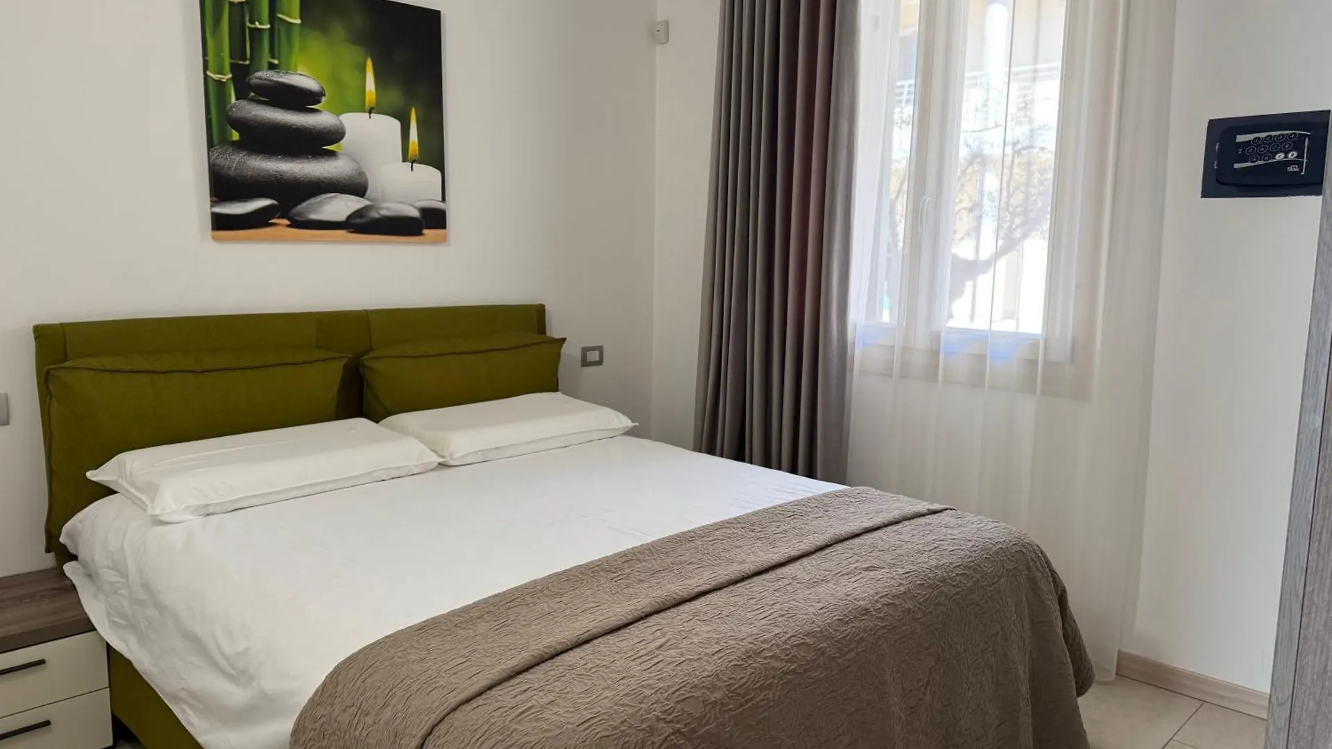 De Luxe Apartments Eden Sirmione