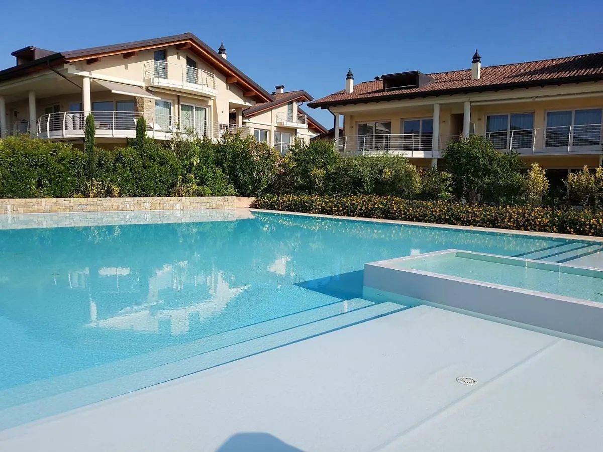 De Luxe Apartments Eden Sirmione